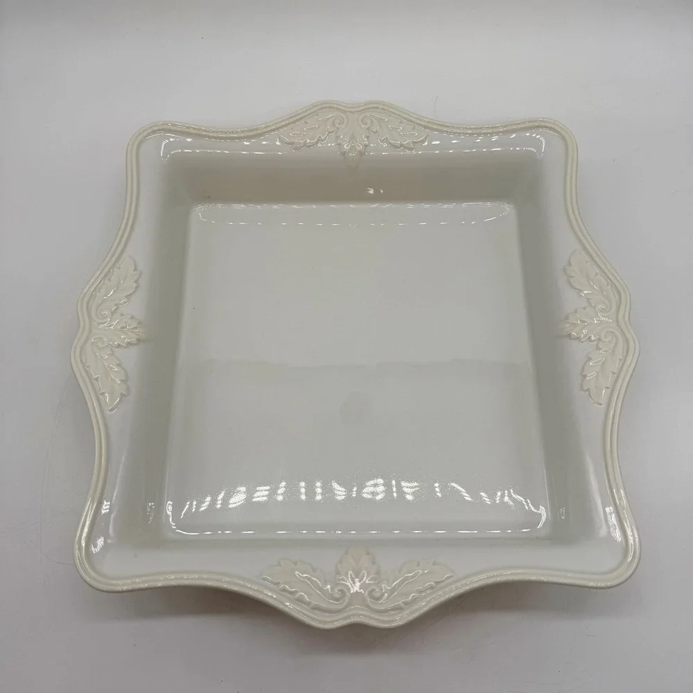 Lenox Butler's Pantry Square Baker Ceramic White Embossed‎ Serving Dish